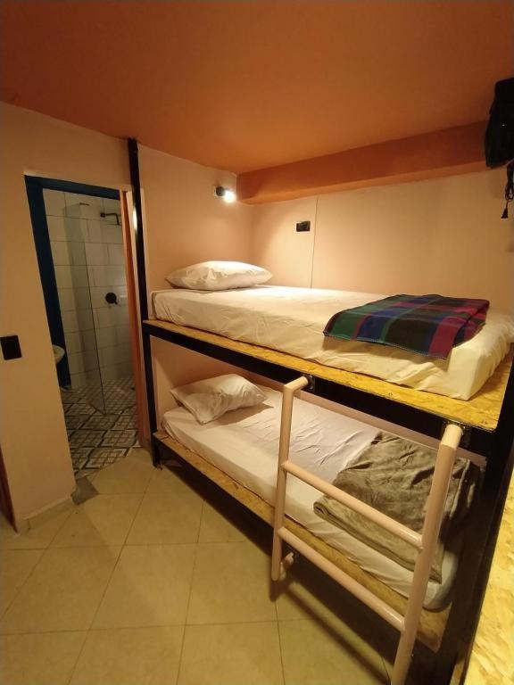 Hostal Casa Primavera メデジン エクステリア 写真