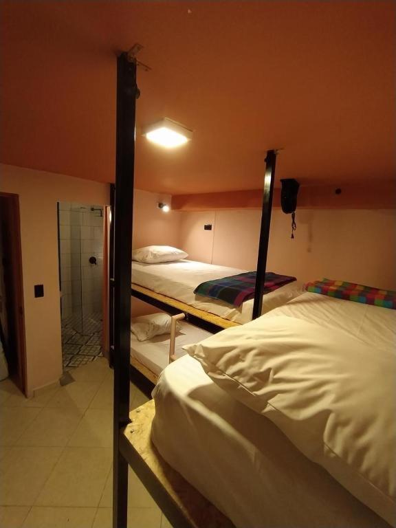 Hostal Casa Primavera メデジン エクステリア 写真